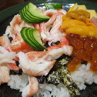 西村屋　和味旬彩 - かにちらし、味噌だれ、小鉢付き3