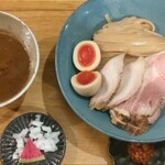 いかれたヌードル フィッシュトンズ - 料理写真: