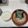 家系ラーメン 革新家 TOKYO