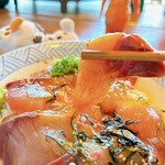 おーしゃん食堂 - 脂の乗ったハマチに
トロトロの玉子