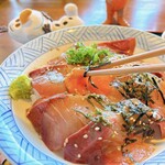 おーしゃん食堂 - 良い玉子の黄身ですね