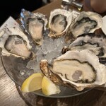 オストレア oysterbar&restaurant - 生牡蠣　計６種。