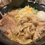 肉盛り みそラーメン 侍倶楽部 - 