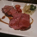 ニクバルダカラ - ローストビーフ、たんとはつ