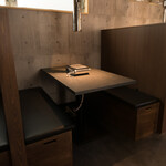 焼肉ホルモン 松鳳山 - ２名～4名用ボックス席