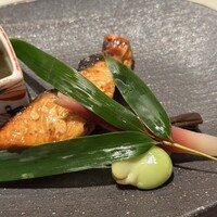 丸の内一丁目 しち十二候 - 