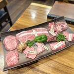 Yakiniku Yushima Yuuyake Koyake - 