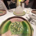 ルカンケ - サスティナブル　桜チップでスモークされたカジキ鮪をケールクレープで包む最高に美味しいサスティナブル