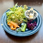 バルバルキッチンアメリ - いつも美味しいランチサラダ