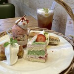 AfternoonTea Tea Room - アップルパイ、紅茶パフェ、チーズケーキ、抹茶ショートケーキ