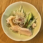 餃子食堂 つるかめ - 蒸し鶏生姜ネギダレ　650円（税込）