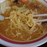 ラーメン松月 - みそラーメン_800円　麵アップ