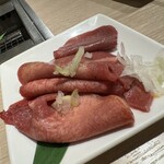 たれ焼肉、塩ホルモン。まるきん食堂 渋谷店 - 