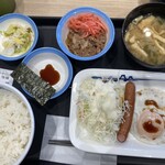 Matsuya - ソーセージエッグ定食　牛皿/並盛450円