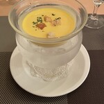 シェフ植田 - かぼちゃの冷製スープ、カリカリクルトン添え