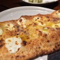 erba - 新しく出来たアークヒルズの地下一階
                六本木一丁目駅直通で便利♪
                フォカッチャ デ レッコ
                美味しかった♪