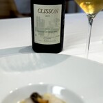 ウシマル - CLISSON 2012 APPELLATION MUSCADET SÈVRE ET MAINE ミュスカデ種、白身魚にぴったりの柑橘系の香り、ココナッツのような ニュアンス。