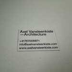 ウシマル - リノベを手掛けた建築家の名刺。