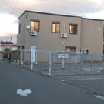 はすや - 「土手町通り」から見たはすやさんの建物