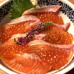 Ginza Kobiki Chou Aomori Sushi - 季節限定！海峡サーモン親子丼