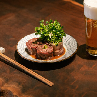 お酒と合うおつまみからご飯まで、ほっとする創作料理の数々