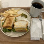 TORANOMON HILLS CAFE - ドリンクセットはプラス200円