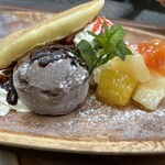 千葉市動物公園 森のレストラン - アイスパンケーキ