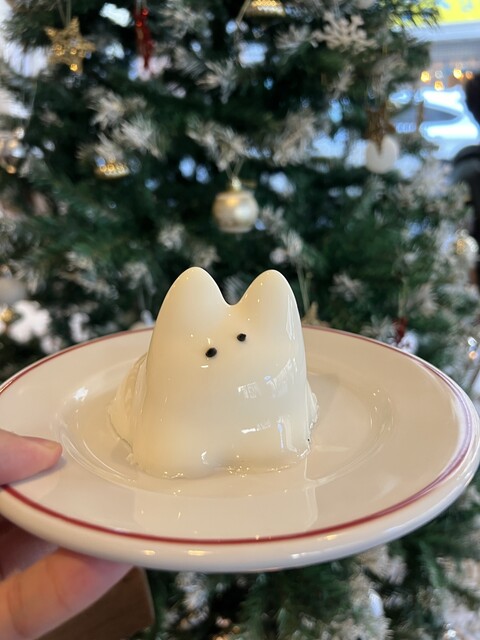 カフェ]ぷるんぷるんっ！にダンスするうさぎプリンが超ラブリー