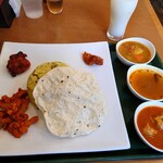 カレーリーブス カフェ＆レストラン - 