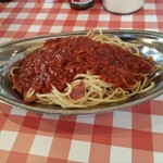 スパゲッティーのパンチョ - 料理写真:ミートソース大盛り。（500ｇ）￥890  ソーセージ増しはクーポンで￥プライスレス