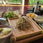 Kandukuri Sou - ◯Bセット／ざる蕎麦と旬菜の天ぷら¥1,600
                      …ざる蕎麦、山菜の天ぷら、小鉢3種、香の物のセット。