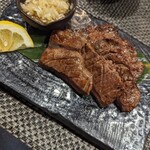 炭火焼 湖月 - 牛タン