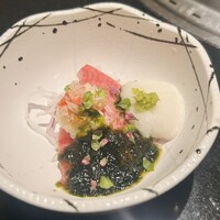 焼肉 喰心 - 牛刺し生海苔醤油
