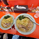 246327648 - ネギチャーシュー麺の並と大