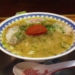 龍上海 - からみそラーメン♡  食券を買った時からシアワセ確定。最初はそのまま、そして、少しずつからみそを溶かして楽しむと、シアワセ増える。  