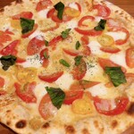 イル・ソーニョ - 軽井沢フレッシュトマトと 水牛モッツァレラチーズのマルゲリータ