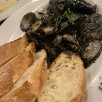 いたり家 - 何食べてもおいしいな　イカス三