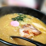 味の鈴蘭 - らーめん　味噌(￥850)。胡麻があちらこちらにと。