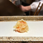 日本橋 蕎ノ字 - 身を丸めて甘さが増した海老