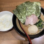 Menya Kuro - 味玉ラーメン ライス