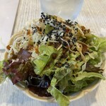 Aru Suriranka Toukyou - サイドメニューの黒ゴマサラダ