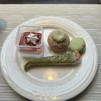 TERRACE & DINING ZERO - 