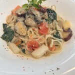 生パスタ&自家製Pizza専門店 ジモティーノ - 牡蠣と地本彩り野菜のペペロンチーノ