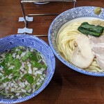 中華そば キガラ - 料理写真:塩つけ麺 大盛