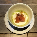 uetro - ↑(前菜)新玉ねぎのムース、甘エビジュレ、サーモン