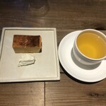 uetro - ↑チーズケーキと緑茶