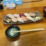 市場のすし屋 - 