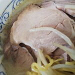 らーめん髙○ - チャーシュー3枚、味玉