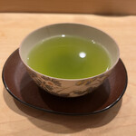 Sushi Ichijirou - お茶も美味しくいただけます(大切)(๑•̀ㅂ•́)و✧