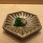 鮨 一二郎 - 順番が前後しますが、お鮨の前には旬のアテからスタート。これが絶品なんです♥️